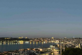 A Million Dollar View In the Heart of the City